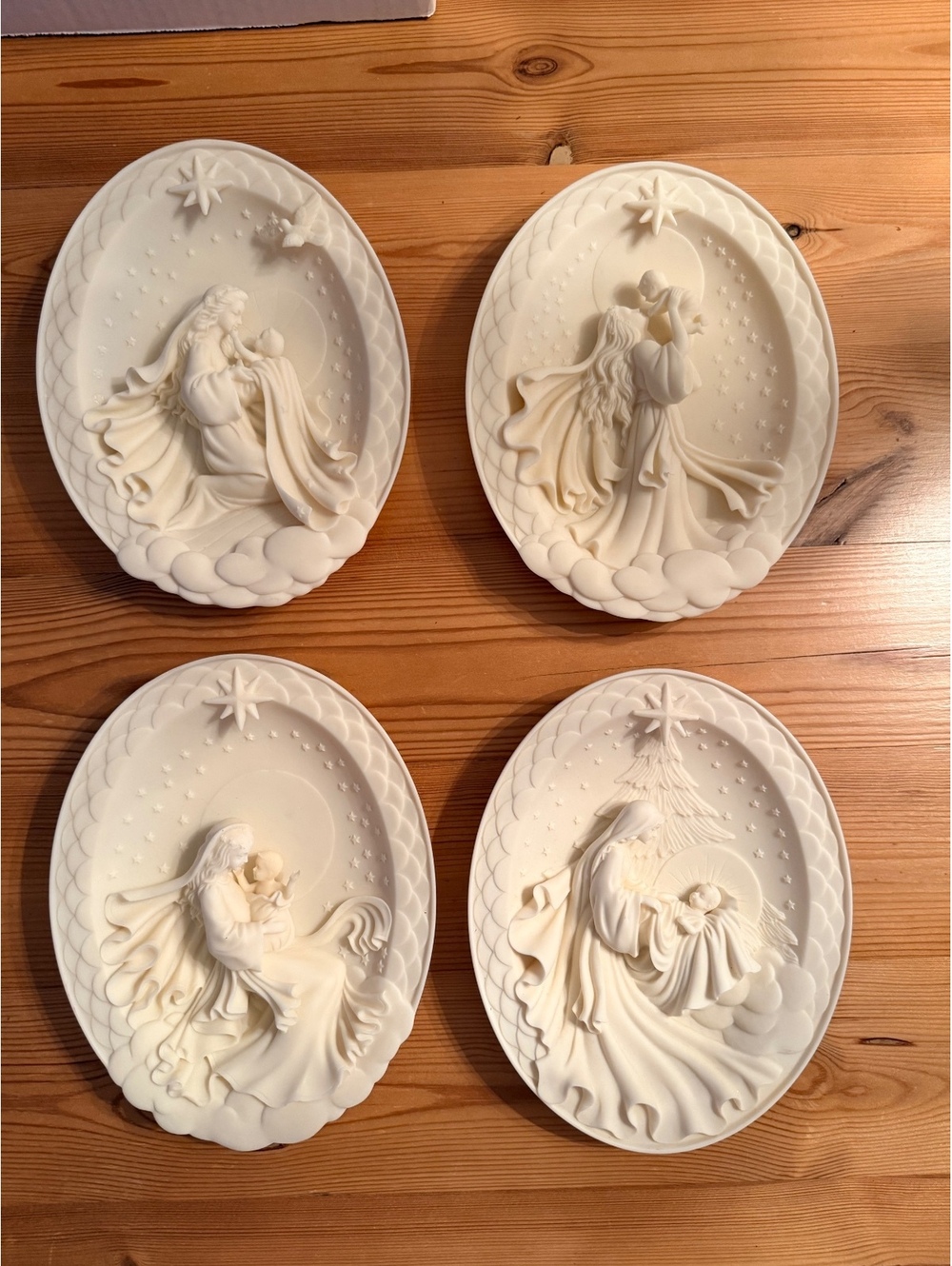 Bradford Exchange The Savior Is Born Set of 4 Bisque Porcelain Wall Plaques